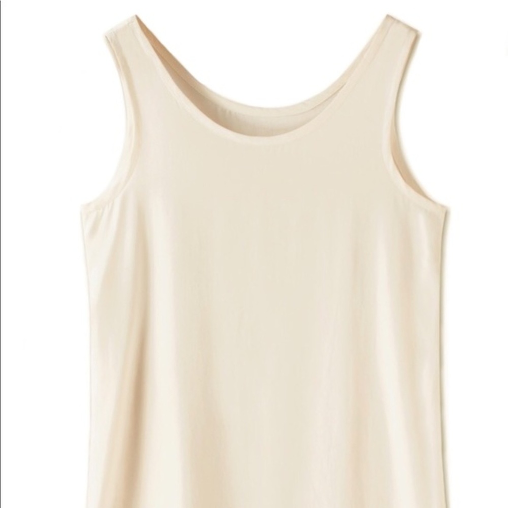 💐HP 💐Ivory Tank Top